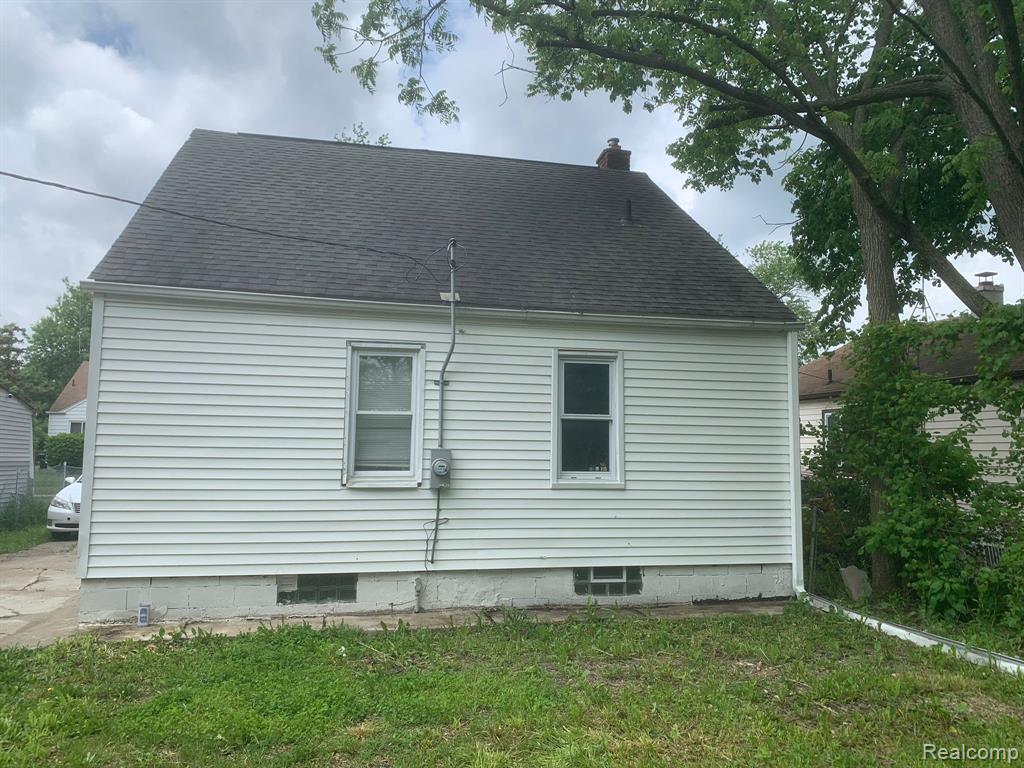 6110 GREENVIEW Avenue, Detroit, MI 48228 — Photo 17