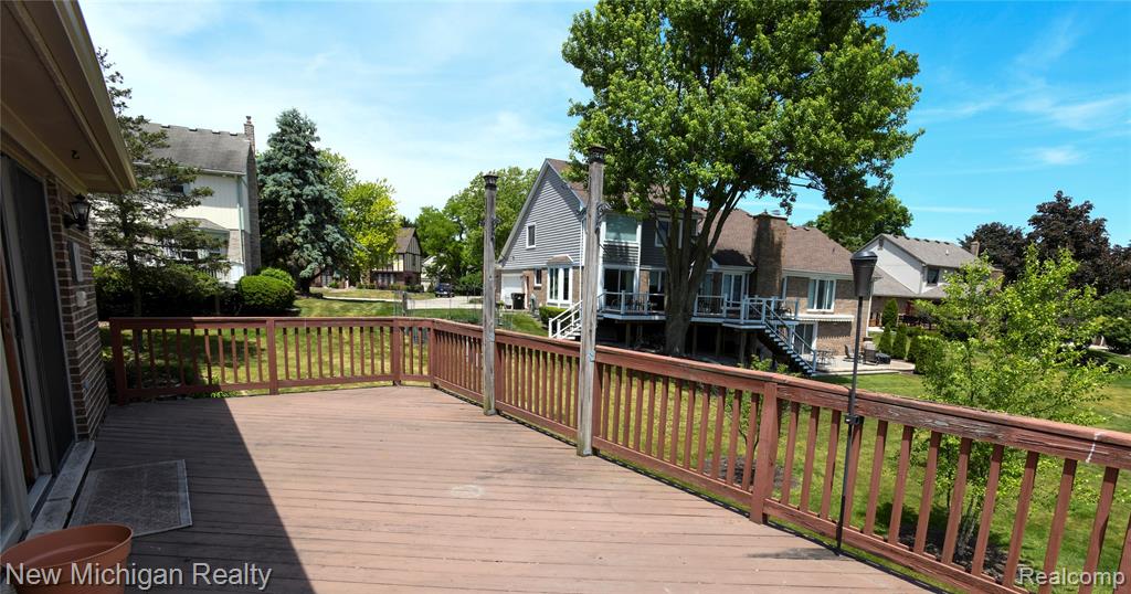 22200 Heatheridge, Farmington, MI 48167 — Photo 9