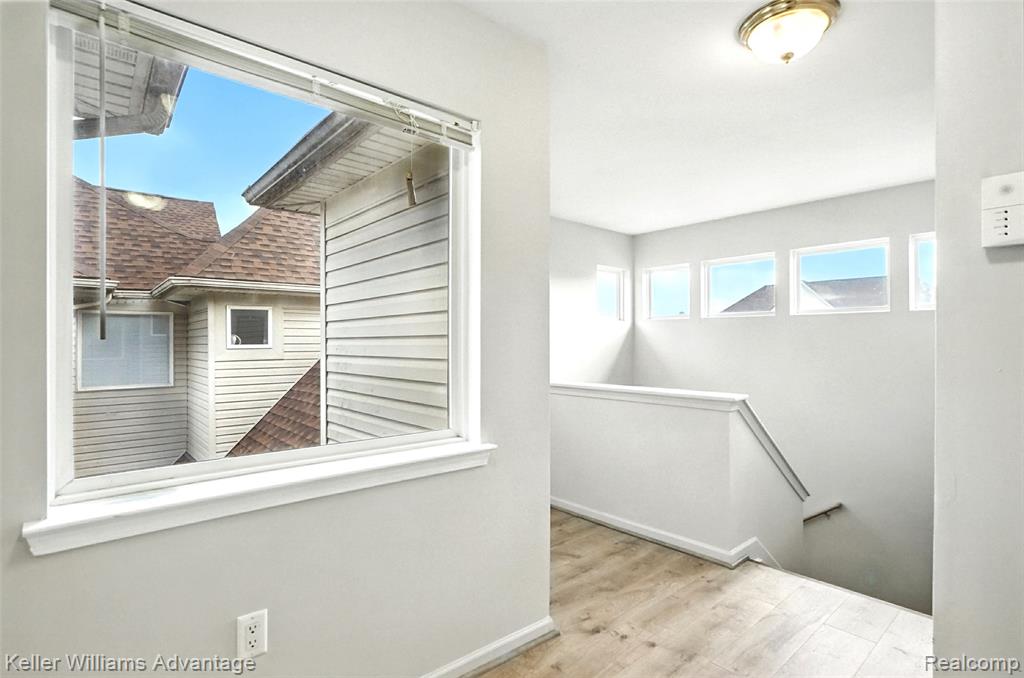 863 Brandon Avenue, Pontiac, MI 48340 — Photo 29