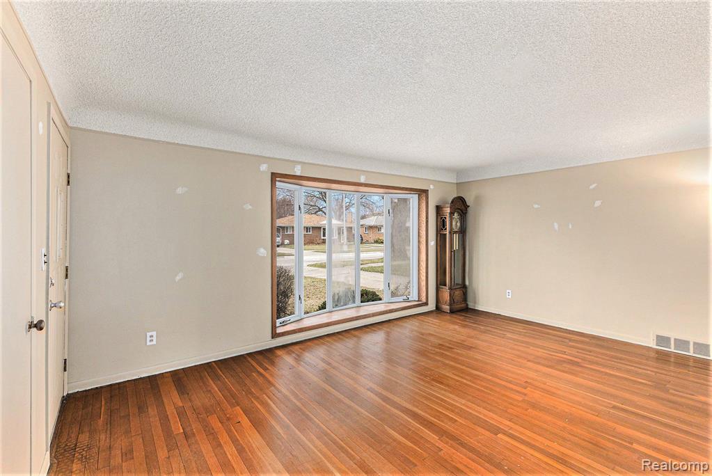 8148 RANDY Drive, Westland, MI — Photo 4