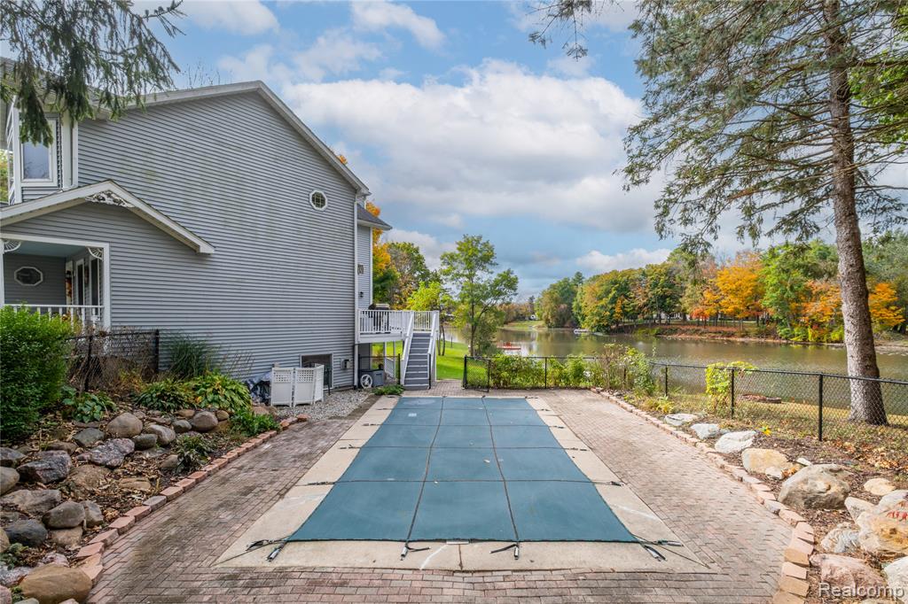 1704 Lakewood Circle, Lapeer, MI, 48446