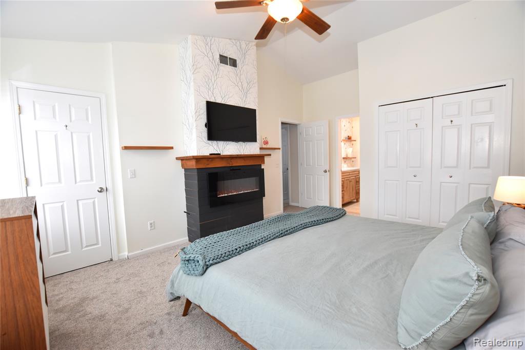 910 3rd Street, Fenton, MI 48430 — Photo 13