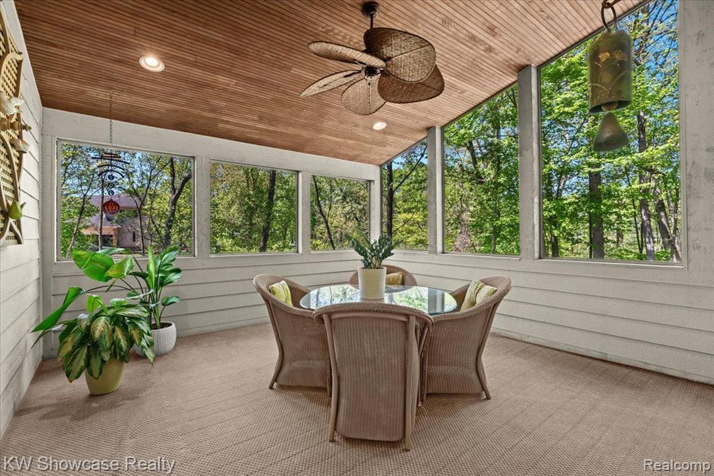 4563 HAVERHILL, Commerce Twp, MI 48382 — Photo 24