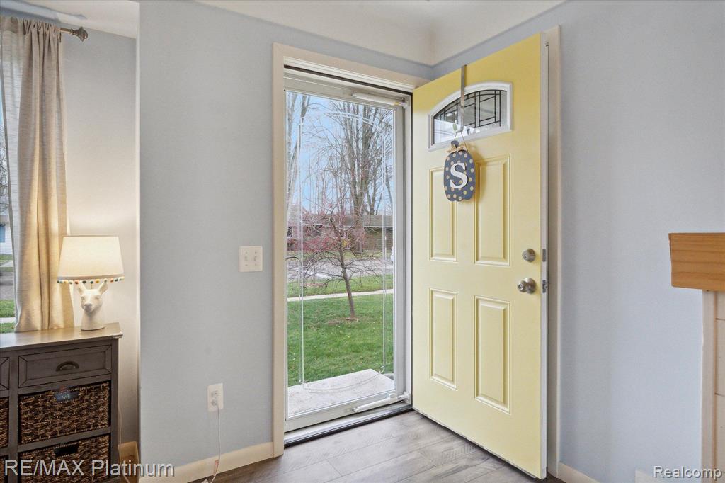 624 RIDDLE Street, Howell, MI 48843 — Photo 4