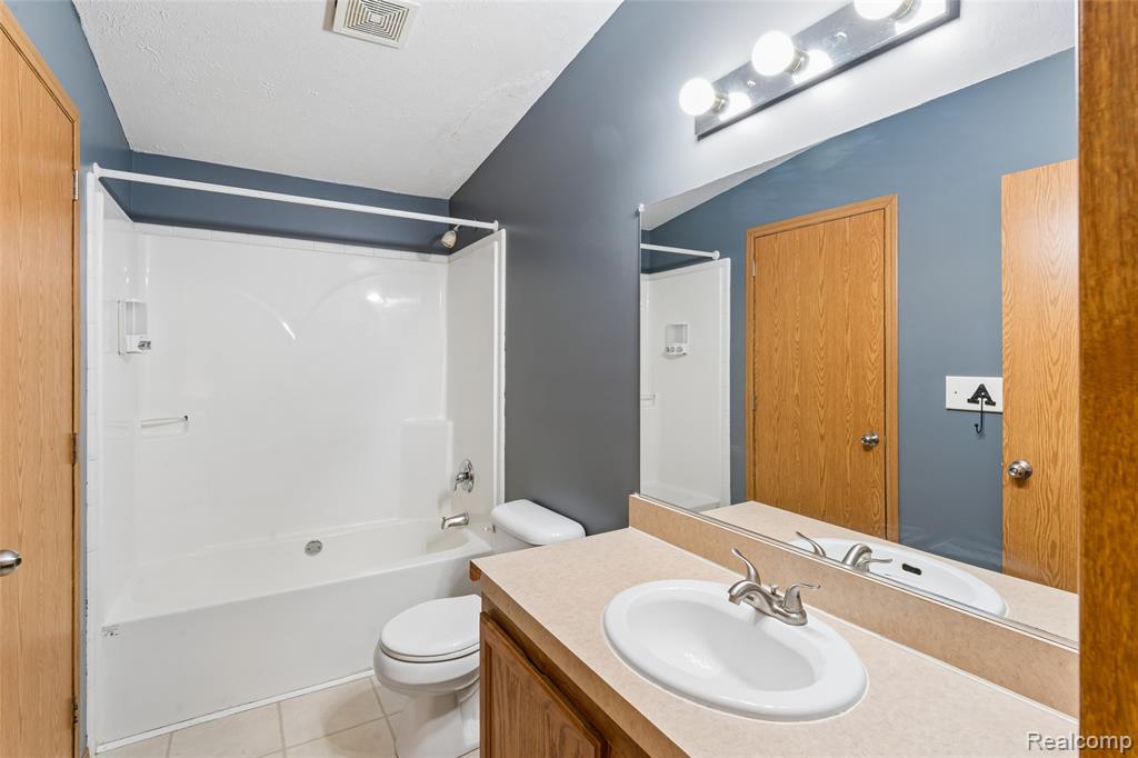 4587 Brown Road, Vassar, MI 48768 — Photo 42