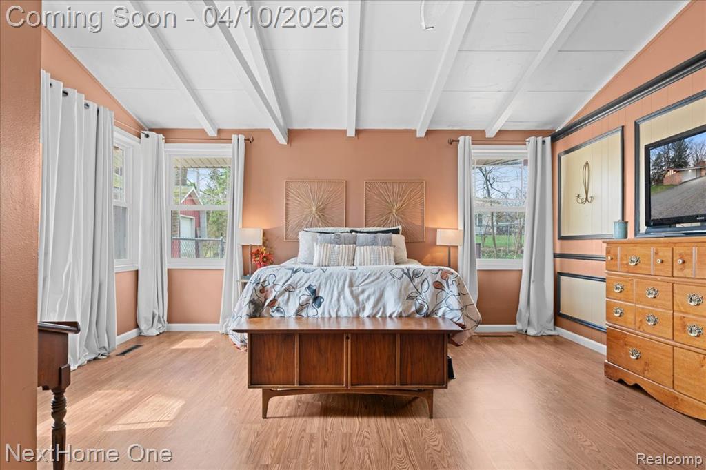 1014 S Adelaide Street, Fenton, MI, 48430