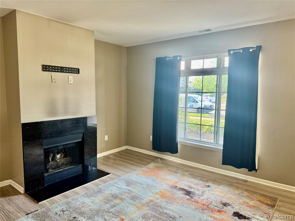 5830 Acorn Lane, Sterling Heights, MI 48314 — Photo 6