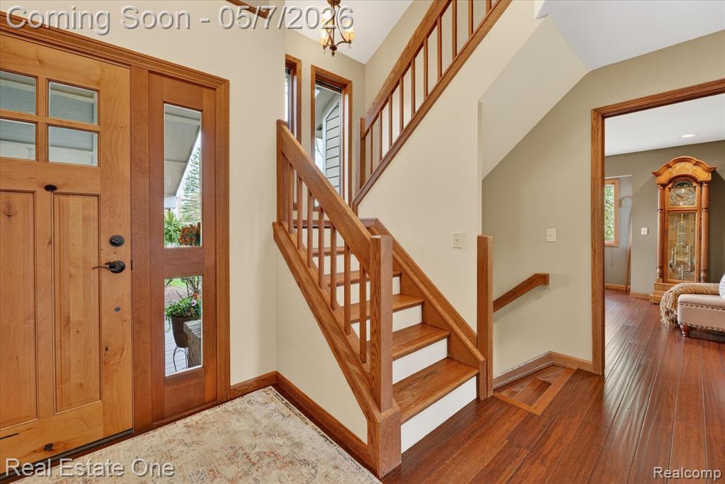 38967 Holsworth Court, Farmington, MI 48331 — Photo 8
