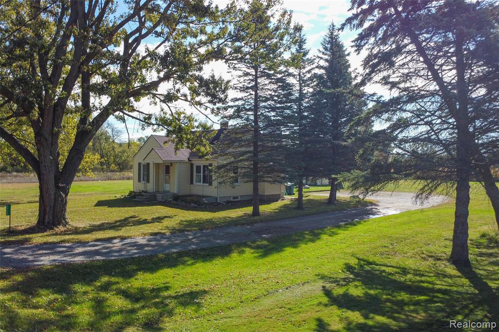 9710 E Newburg Road, Durand, MI 48429 — Photo 3