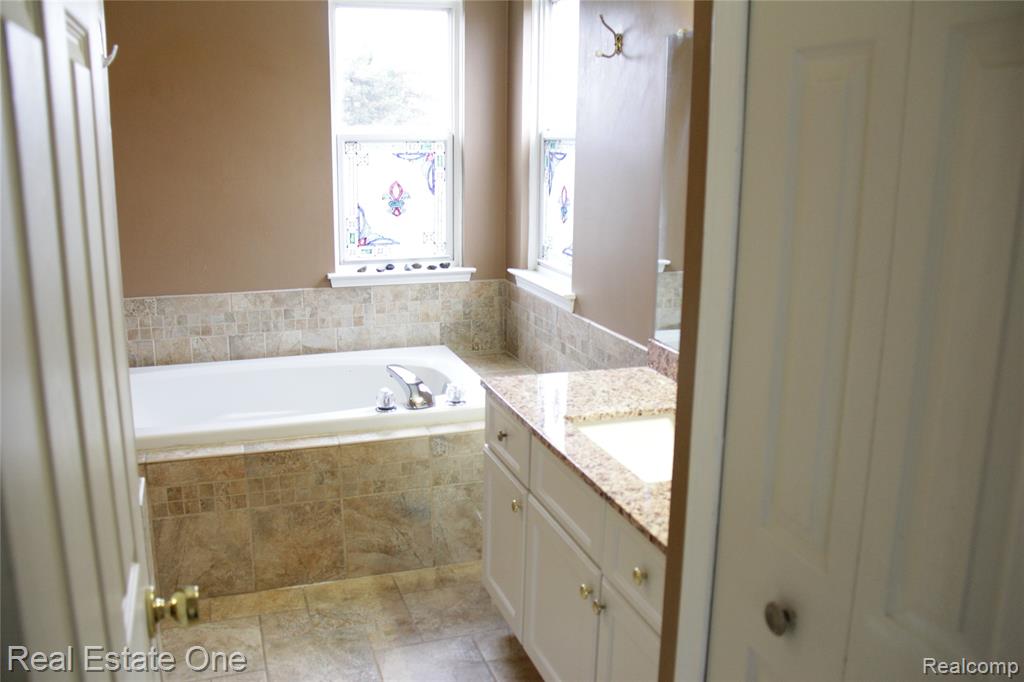 40690 Bluesprings Court, Canton, MI 48188 — Photo 45