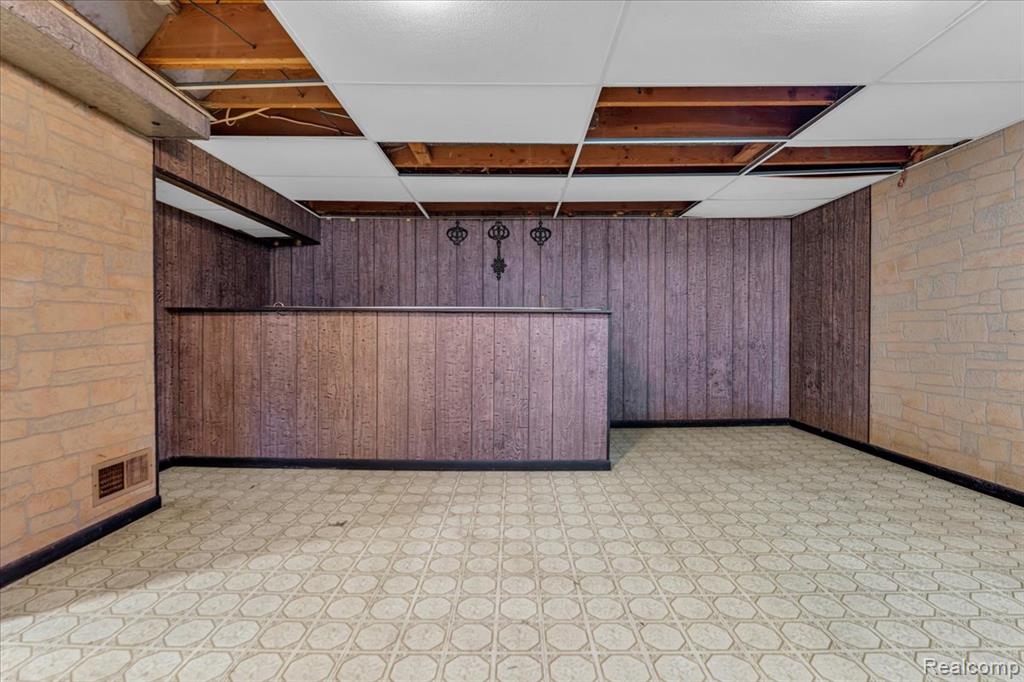 25615 Tireman Street, Dearborn Heights, MI 48127 — Photo 24