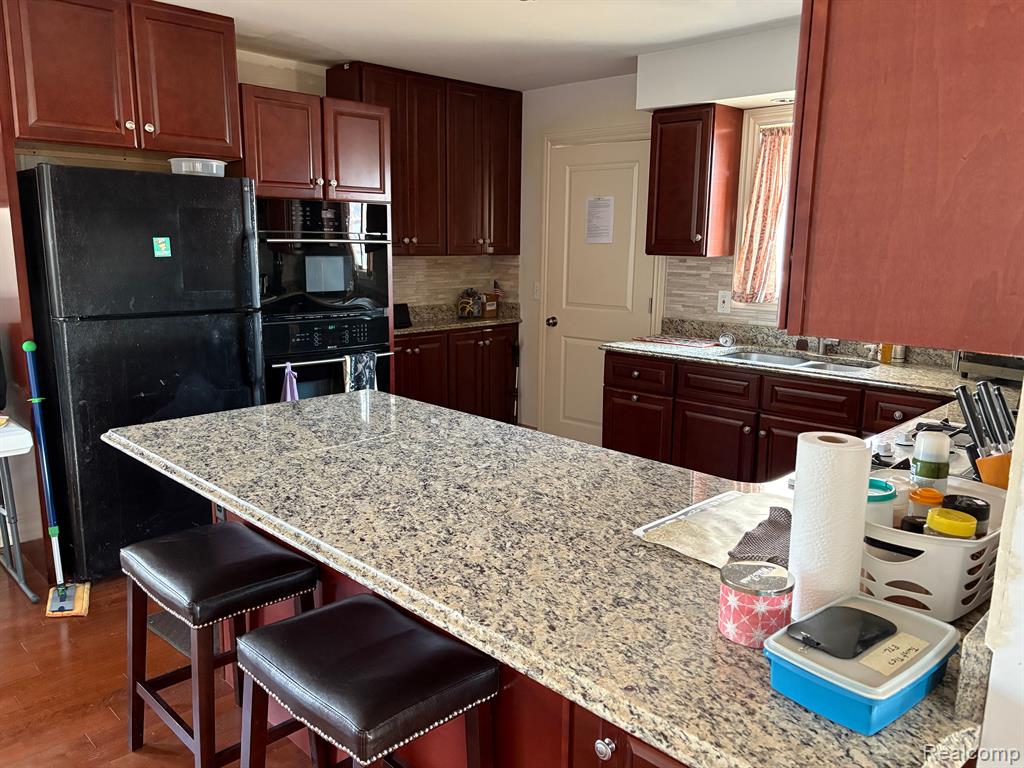 40006 STIMPSON Drive, Sterling Heights, MI 48310 — Photo 2