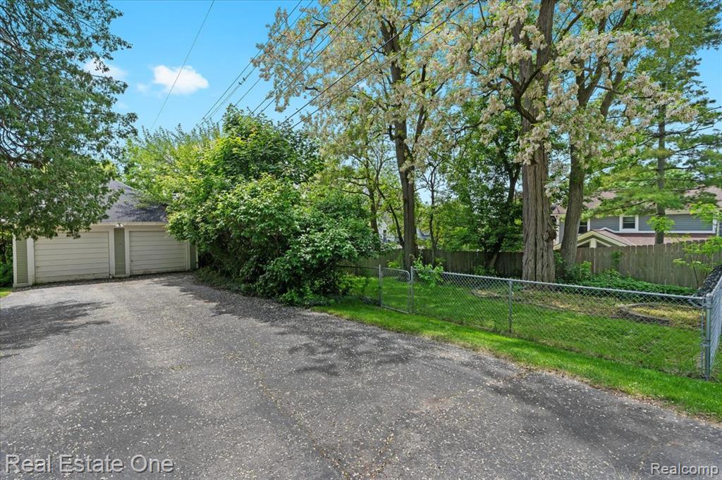 641 UNION Street, Milford, MI 48381 — Photo 6