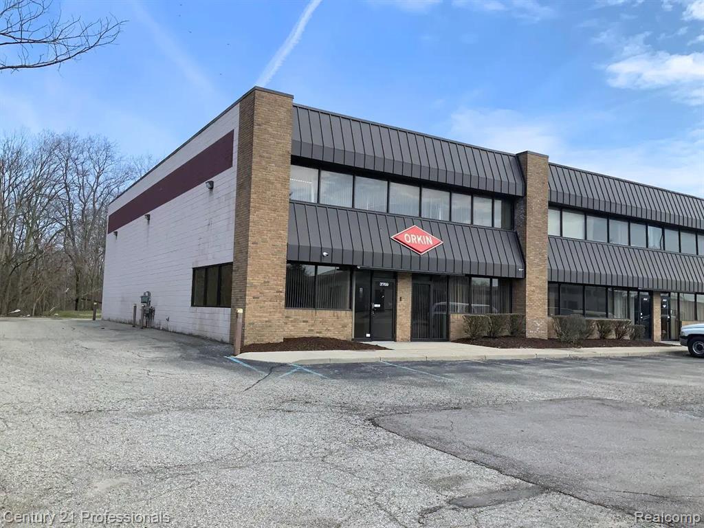 3757 Commerce Court, Wayne, MI 48184