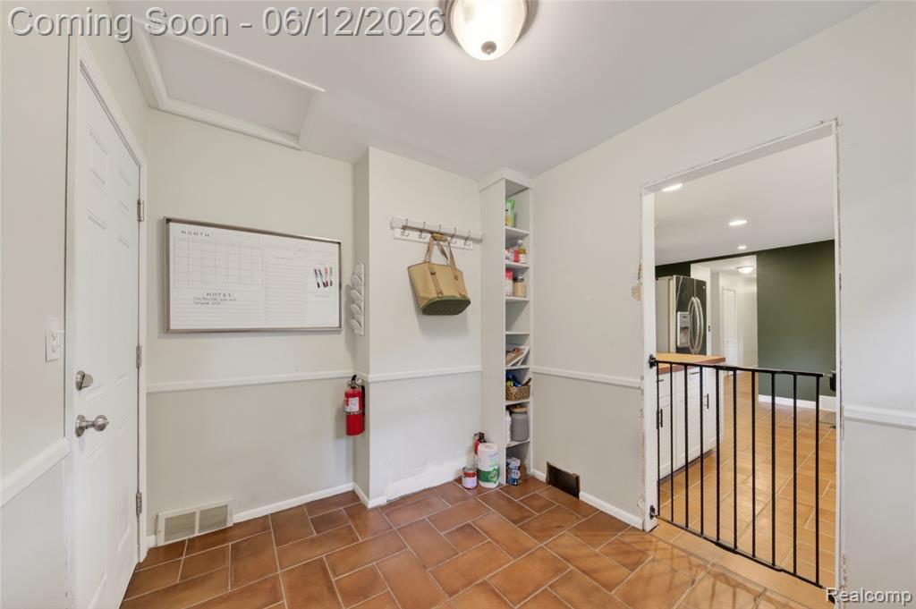 5831 Winans Drive, Brighton, MI 48116 — Photo 12