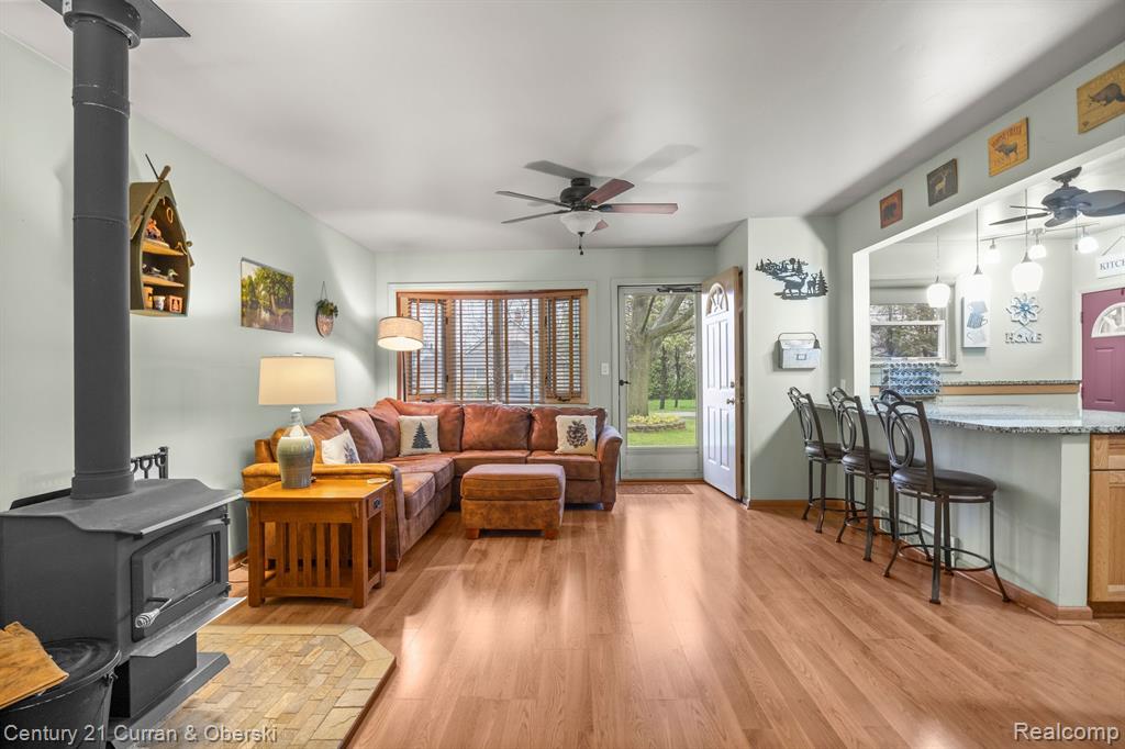 425 KENT Street, Carleton, MI 48117 — Photo 7