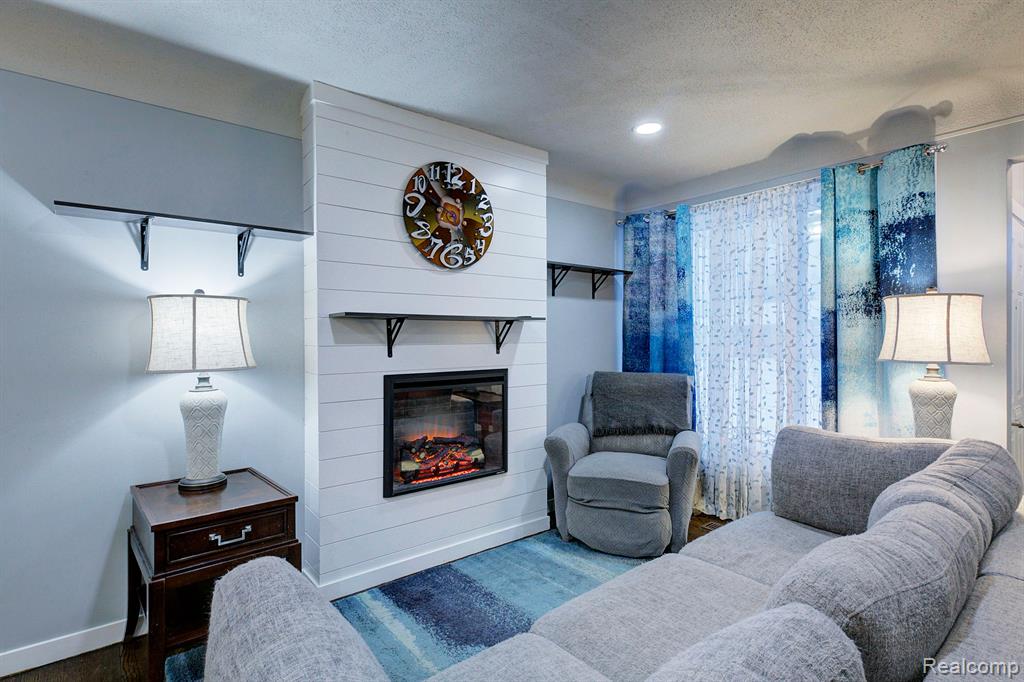 5239 GERALD Street, Warren, MI 48092 — Photo 3