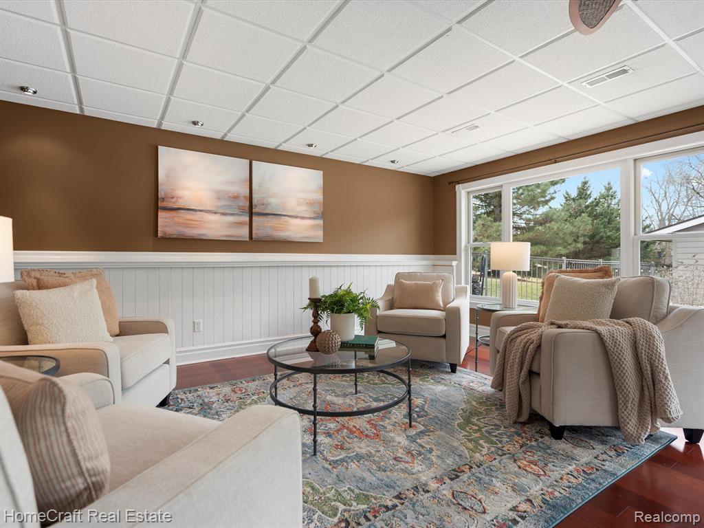 9123 SALEM FARMS Drive, South Lyon, MI 48178 — Photo 48