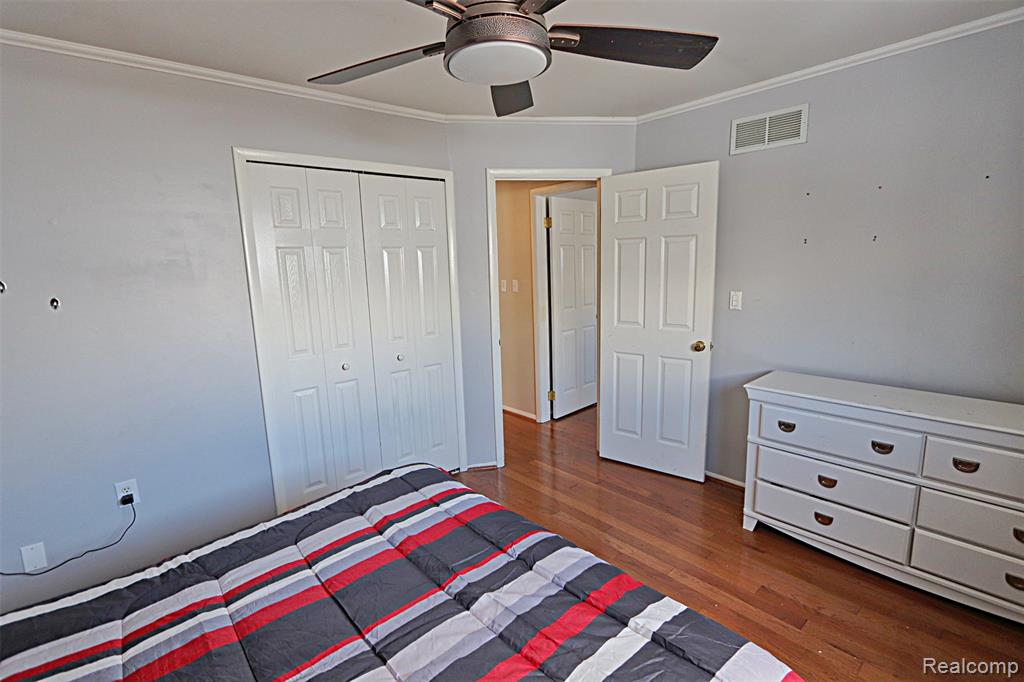412 Cambridge Avenue, South Lyon, MI 48178 — Photo 18