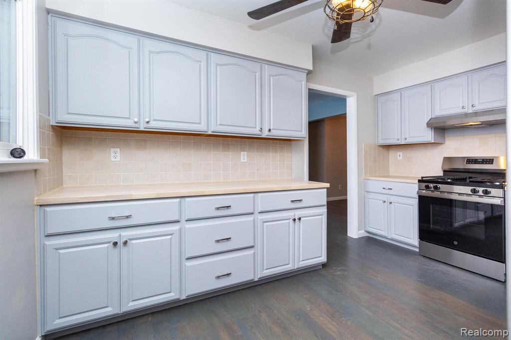 20500 Armada Ridge Road, Armada, MI — Photo 15