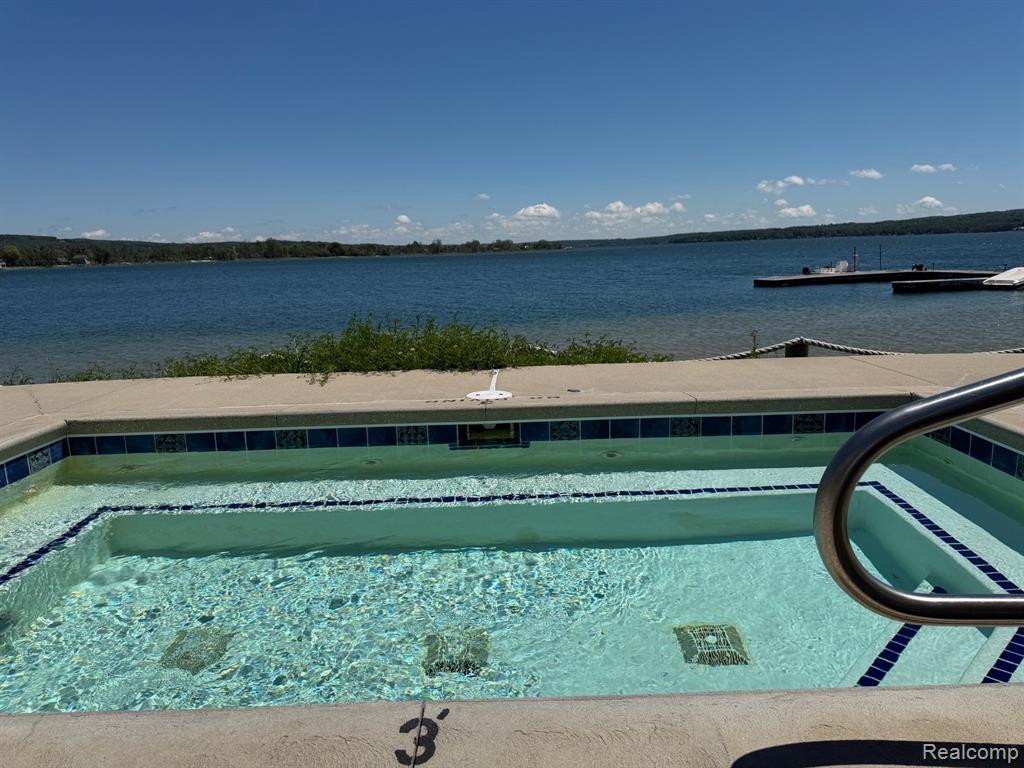 8520 Portage Point Drive, Onekama, MI 49675 — Photo 12