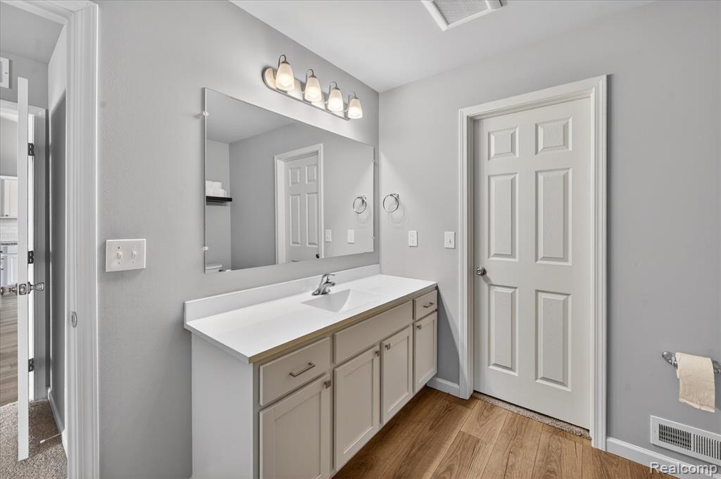 7154 Timberline Drive, Flint, MI 48507 — Photo 20