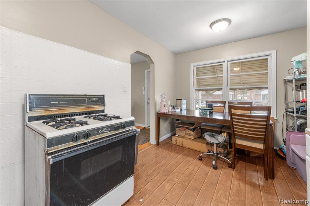 911 Sherbourne Street, Inkster, MI 48141 — Photo 3