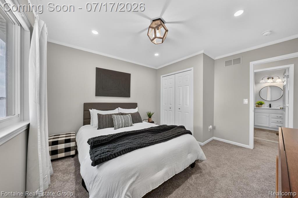 240 Rosebud Court, Walled Lake, MI 48390 — Photo 36