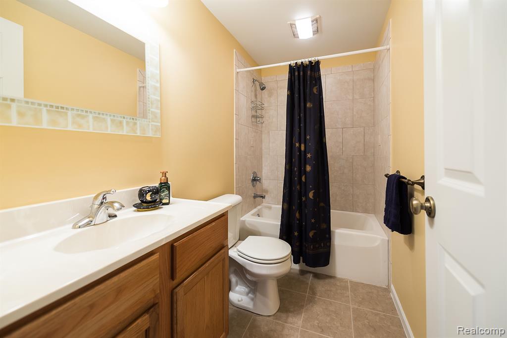 9730 TIOGA Trail N, Pinckney, MI 48169 — Photo 32
