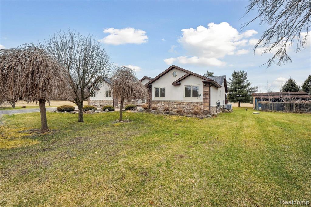 56565 10 MILE Road, South Lyon, MI 48178 — Photo 3