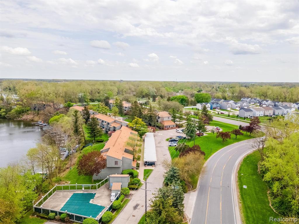 9663 BAYVIEW Drive, Ypsilanti, MI 48197 — Photo 3