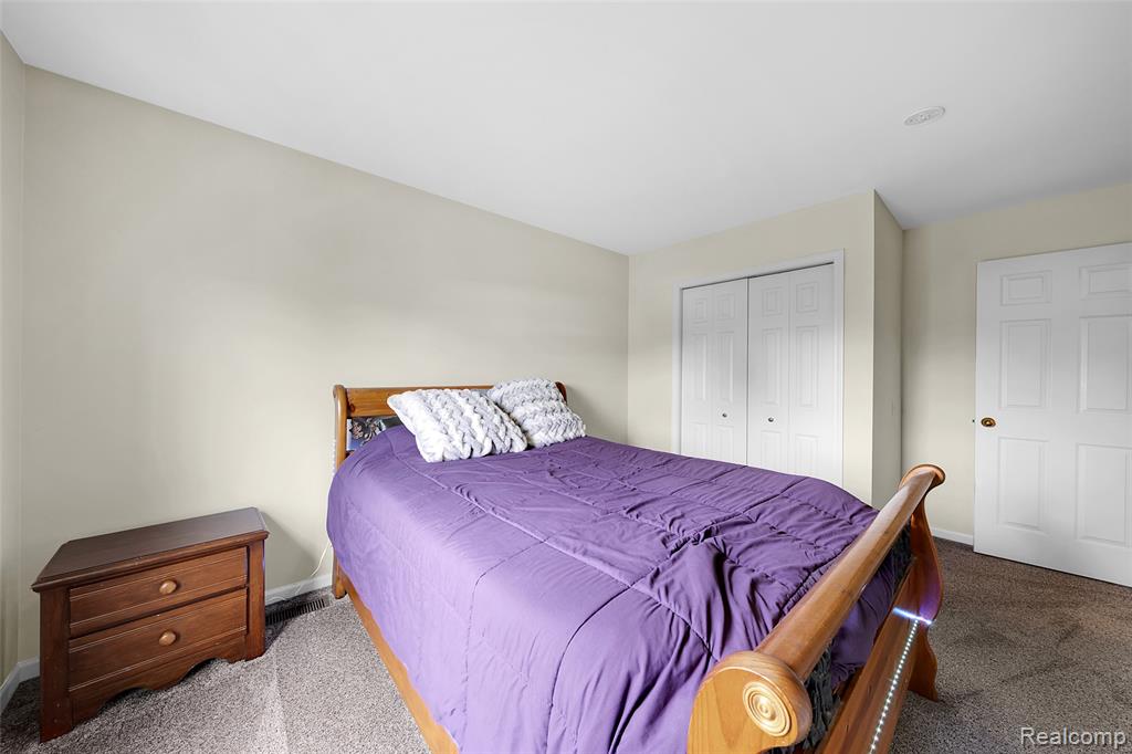 45300 White Pines Drive, Novi, MI — Photo 19