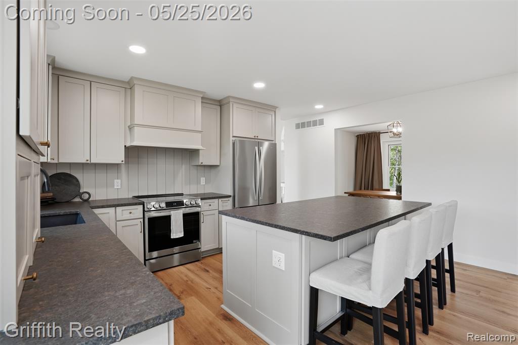 10232 Spencer Road, Brighton, MI 48114 — Photo 12