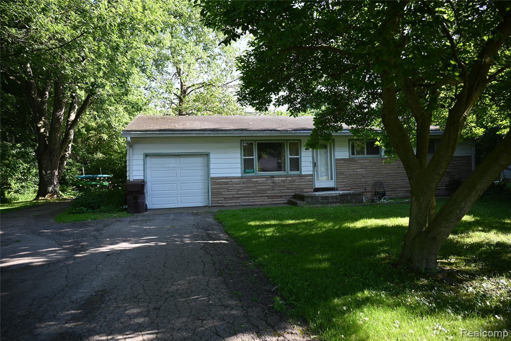 45225 Bemis Road, Belleville, MI 48111 — front exterior