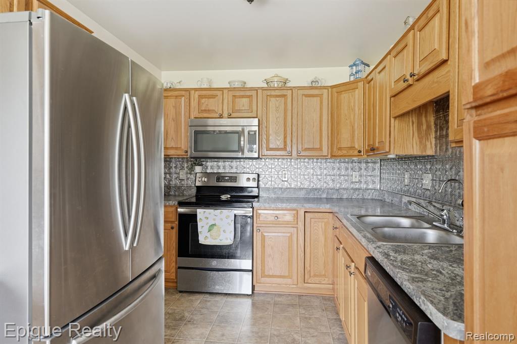 238 Quail Drive, Capac, MI 48014 — Photo 10