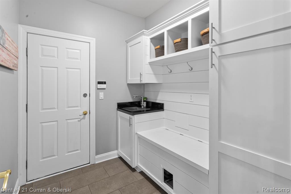 15892 CRYSTAL DOWNS E, Northville, MI 48168 — Photo 24