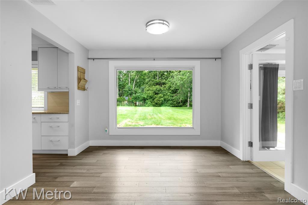 4096 CHESTNUT HILL Drive, Troy, MI 48098 — Photo 12