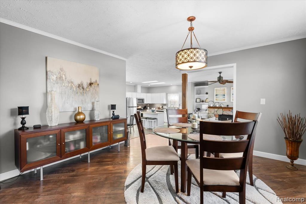 11201 Woodchester Court, South Lyon, MI 48178 — Photo 6