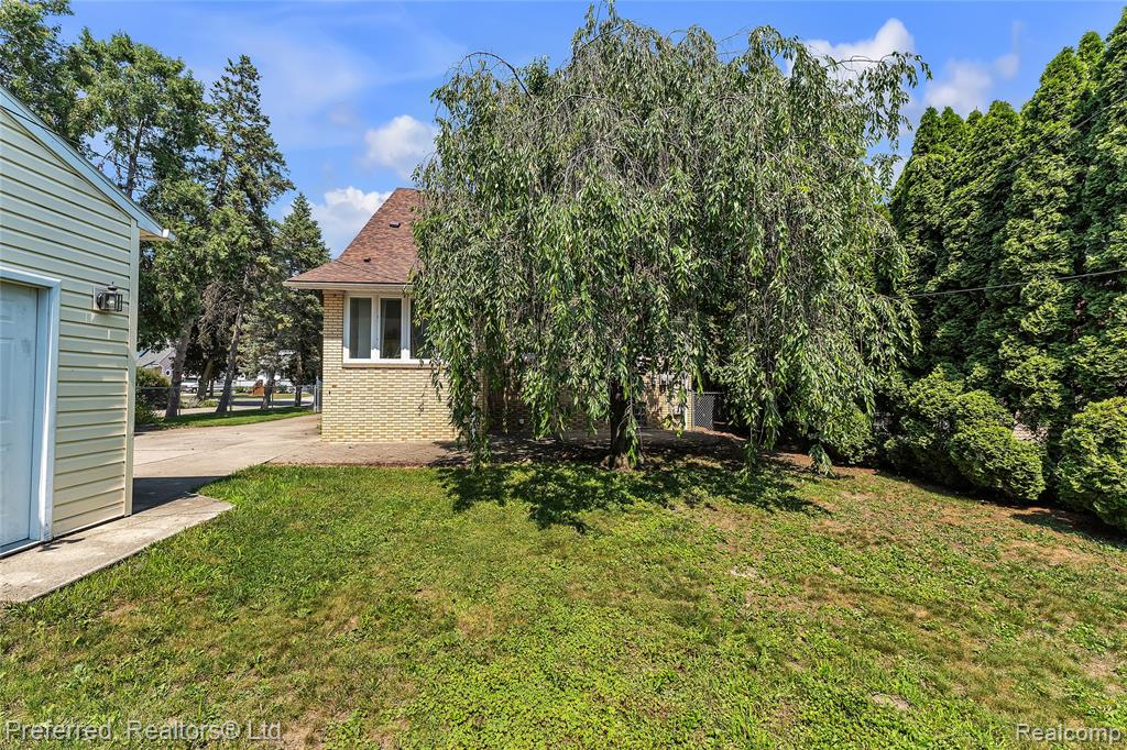 190 Crocker Boulevard, Mount Clemens, MI 48043 — Photo 61