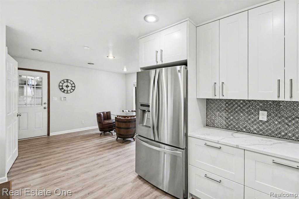 7329 Creek View Circle, West Bloomfield, MI — Photo 13