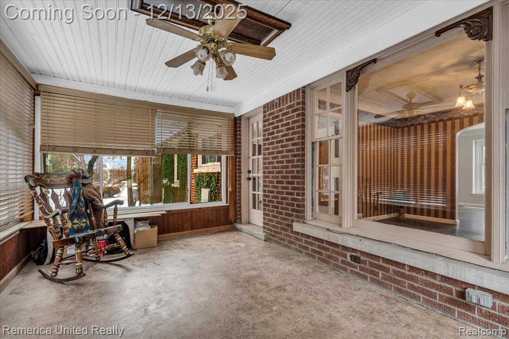 27510 California Drive SE, Lathrup Village, MI 48076 — Photo 27