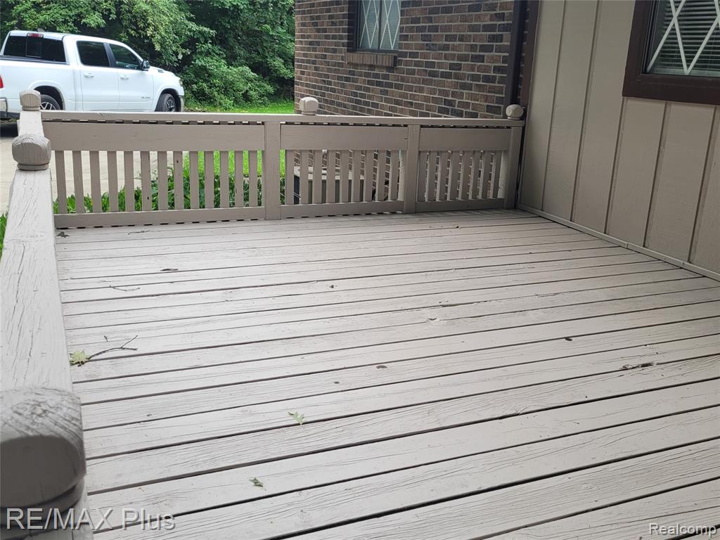 2047 Hickory Drive, Lapeer, MI 48446 — Photo 4