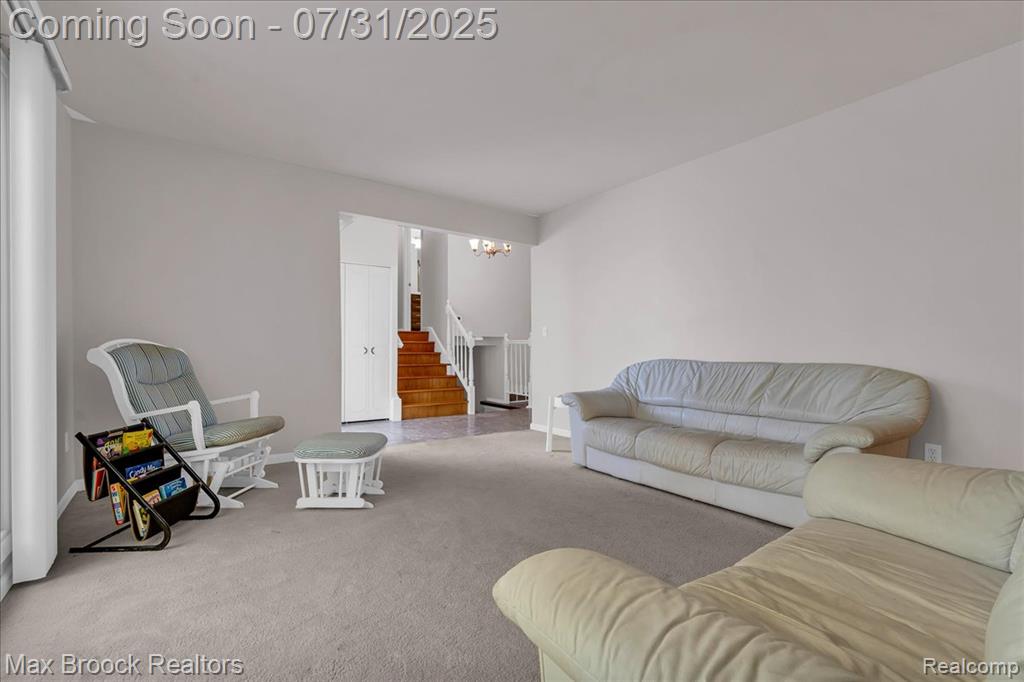 536 Fox River Drive, Bloomfield Hills, MI 48304 — Photo 6
