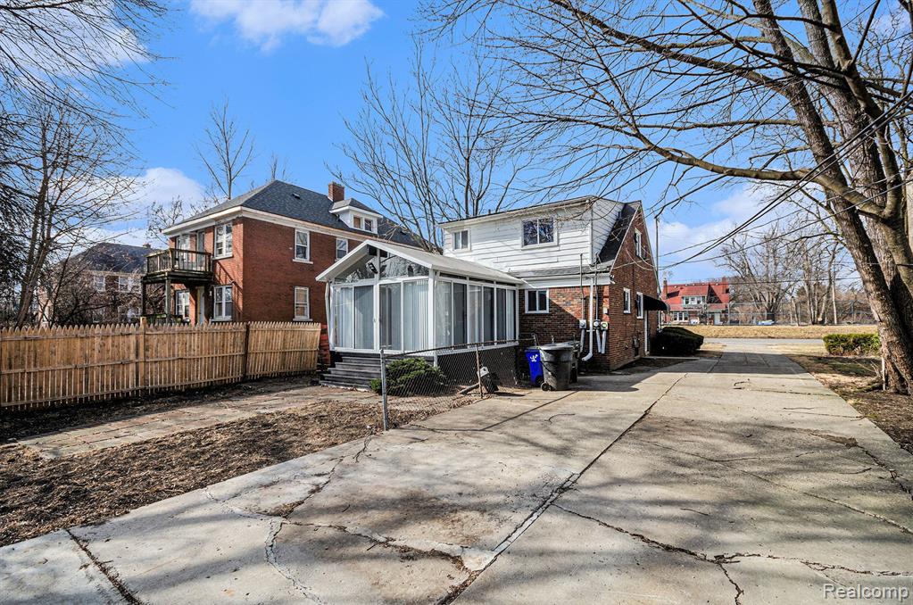 428 ALTER Road, Detroit, MI 48215 — Photo 28