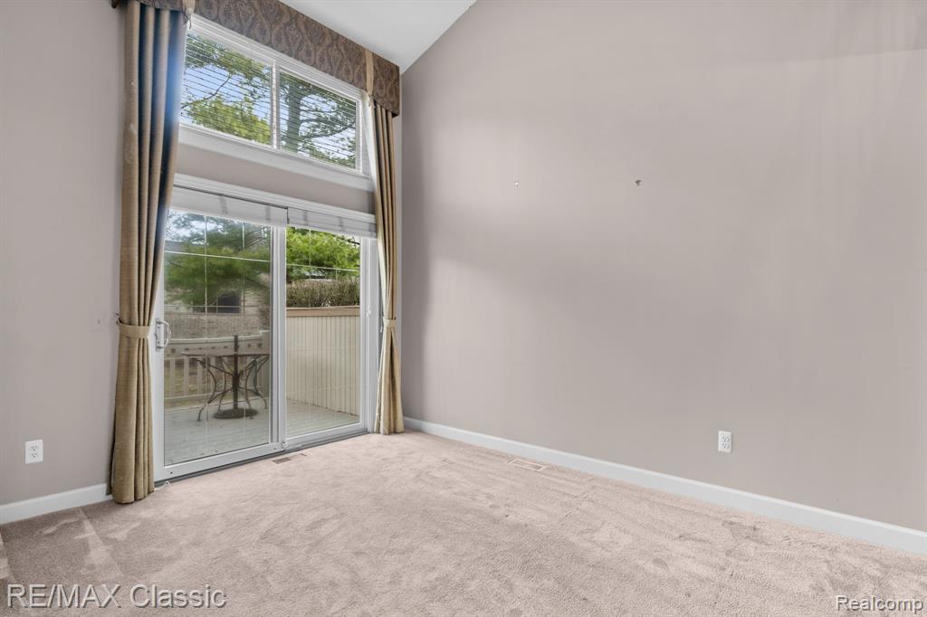 23127 Farmington Road, Farmington, MI 48336 — Photo 15