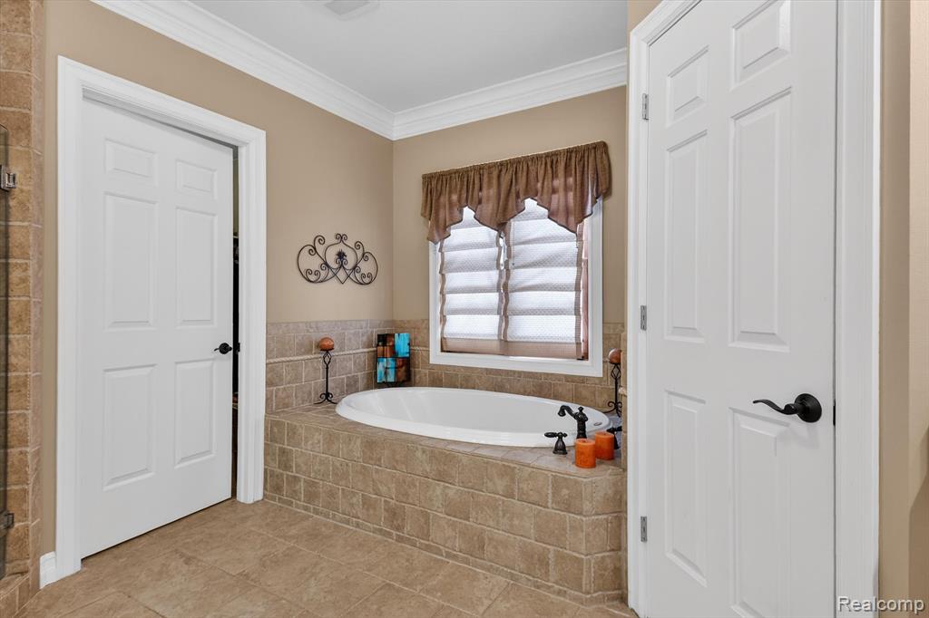 19225 Savage Road, Belleville, MI 48111 — Photo 32