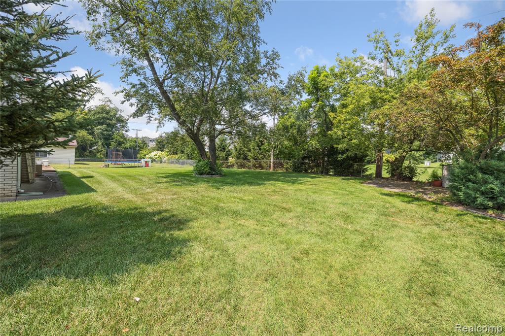 8268 Cooley Beach Drive, White Lake, MI — Photo 48