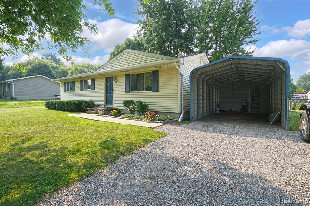 1761 Carriage Lane, Lapeer, MI 48446 — Photo 3