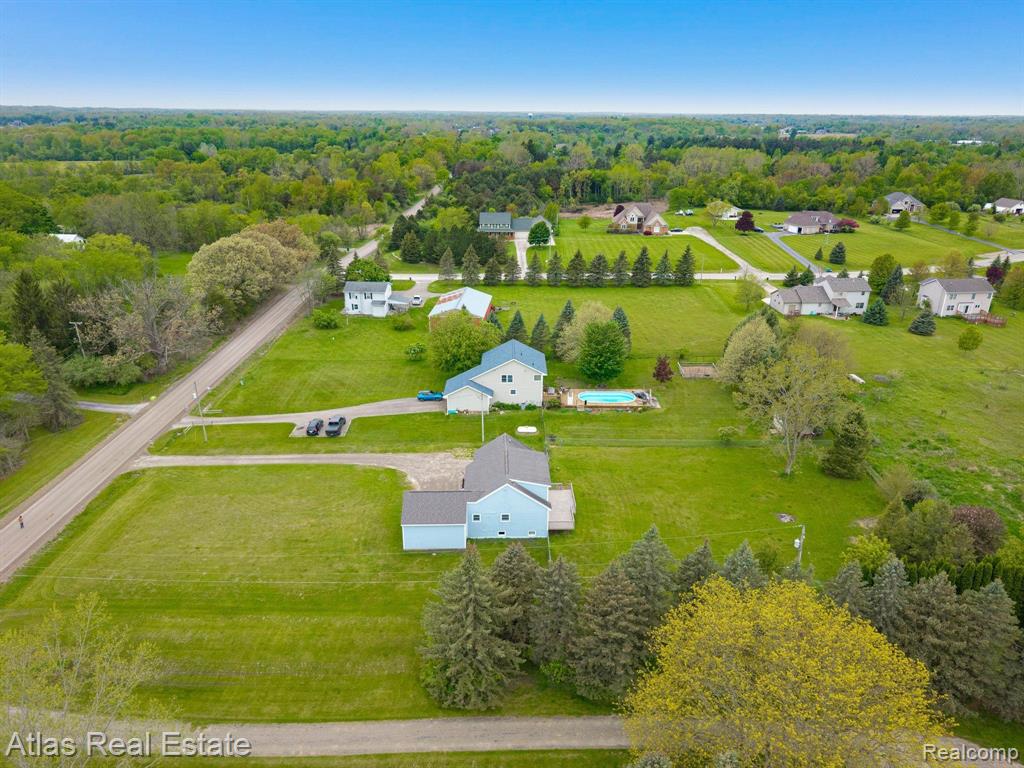 7371 BURPEE Road, Grand Blanc, MI 48439 — Photo 8