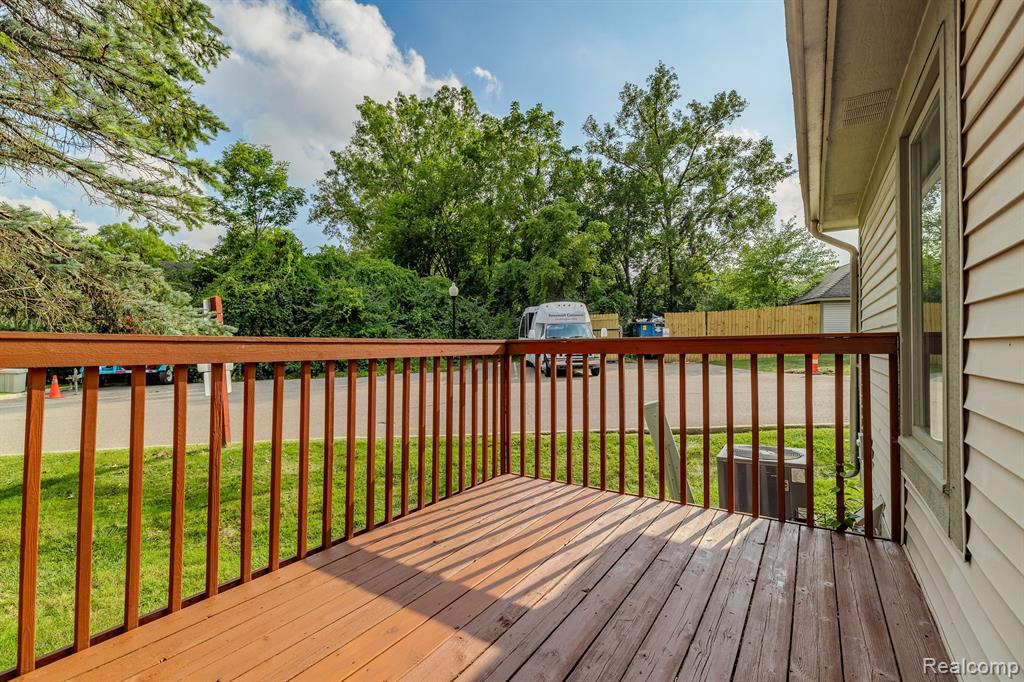 21382 MAGNOLIA Court, 1, Farmington Hills, MI 48336 — Photo 24